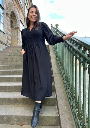 I SAY Ane V-Neck Dress Dresses 900 Black