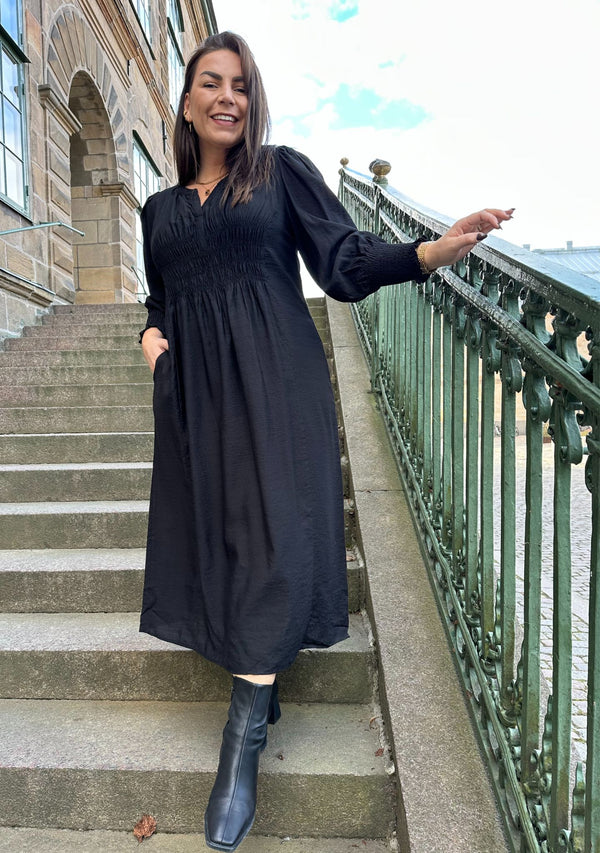 I SAY Ane V-Neck Dress Dresses 900 Black