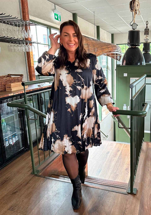 I SAY Bitten Pleat Dress Dresses N07 Golden Dream