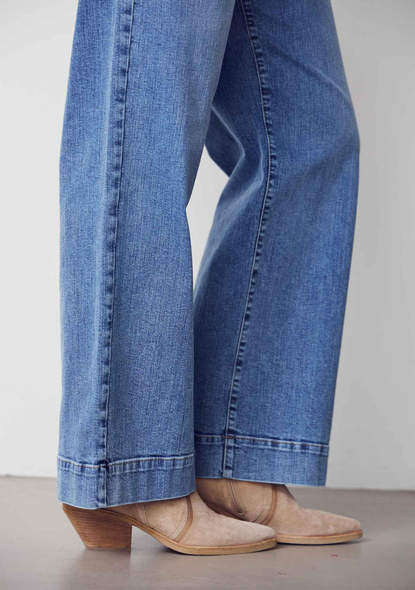 I SAY Como Jeans Pants 633 Basic Denim Wash