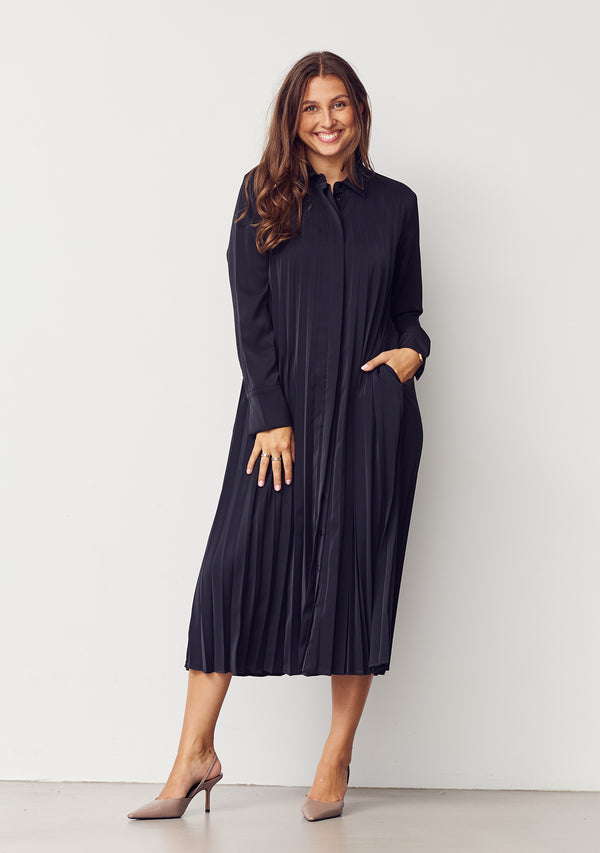 I SAY Frida Pleat Dress Dresses 900 Black