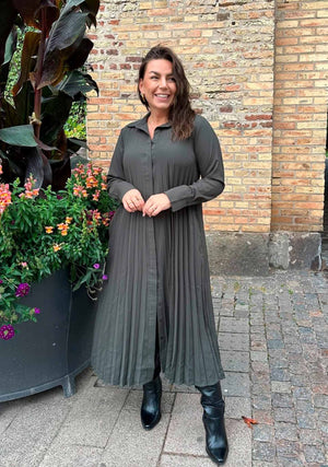 I SAY Frida Pleat Dress Dresses 918 Army