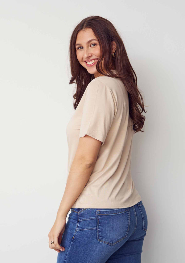 I SAY Gritt V-Neck T-Shirt T-Shirts 112 Sand